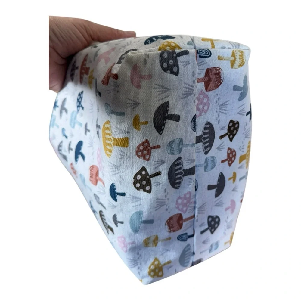 Mushroom Print Fabric Storage Basket with‎ a Flat Bottom